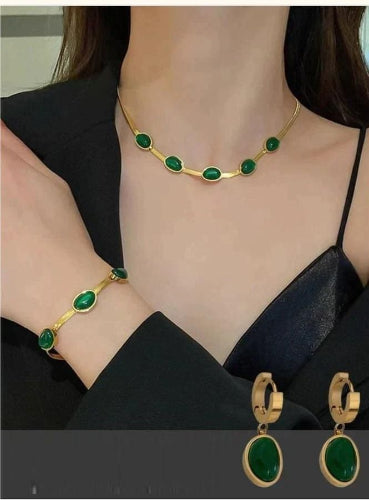 💚 Oval Green Crystal Pendant Necklace Set with Bracelet